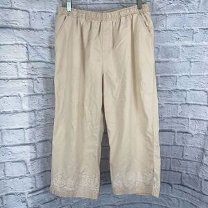 Classic elements 100% cotton embroidered pull on capri pants sz L 14/16
